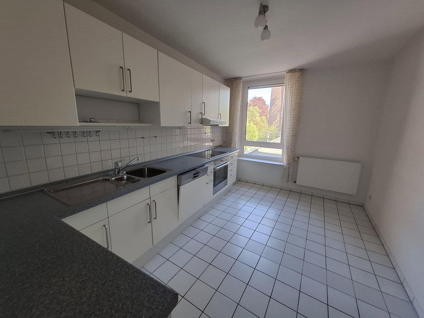 Predaj bytu 3-izbový 101 m², Bad Zwischenahn, Dolné Sasko Predaj bytu 3-izbový 101 m², Bad Zwischenahn, Dolné Sasko