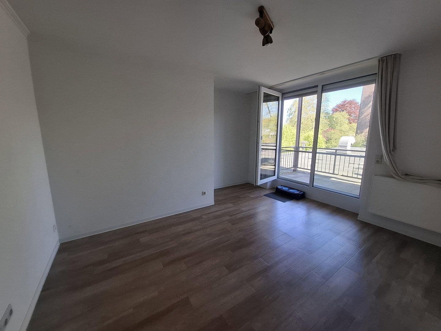 Predaj bytu 3-izbový 101 m², Bad Zwischenahn, Dolné Sasko Predaj bytu 3-izbový 101 m², Bad Zwischenahn, Dolné Sasko