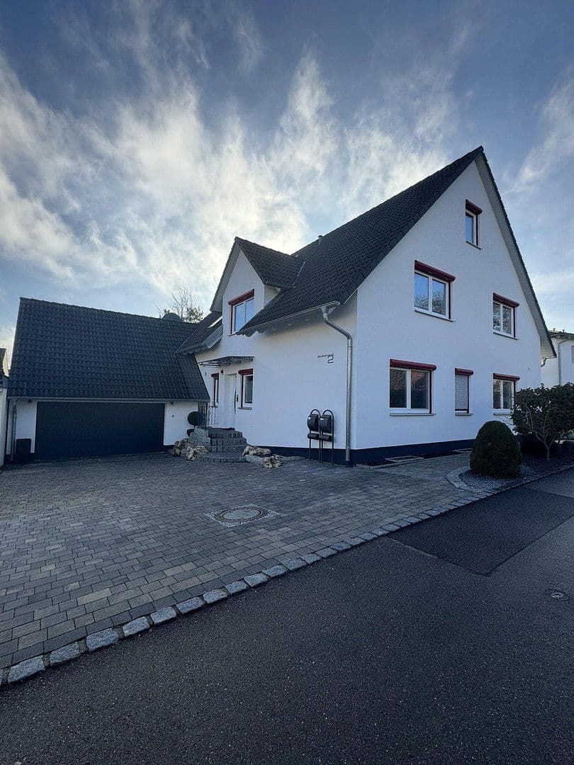 Predaj domu 275 m², pozemek 644 m², Dillingen an der Donau, Bavorsko Predaj domu 275 m², pozemek 644 m², Dillingen an der Donau, Bavorsko