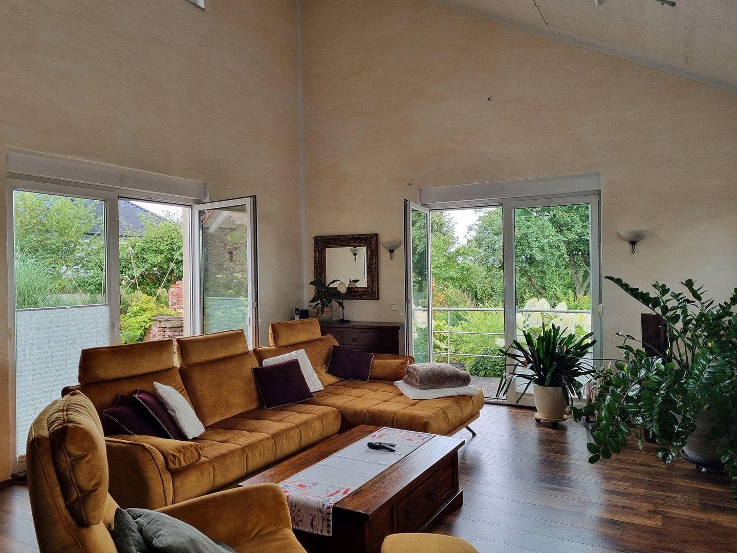 Predaj domu 336 m², pozemek 655 m², Einbeck, Dolné Sasko Predaj domu 336 m², pozemek 655 m², Einbeck, Dolné Sasko