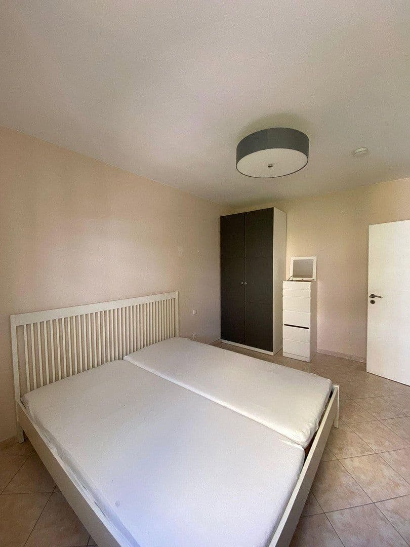 Prenájom bytu 2-izbový 49 m², Voltastraße 57, Frankfurt am Main, Hesensko Prenájom bytu 2-izbový 49 m², Voltastraße 57, Frankfurt am Main, Hesensko