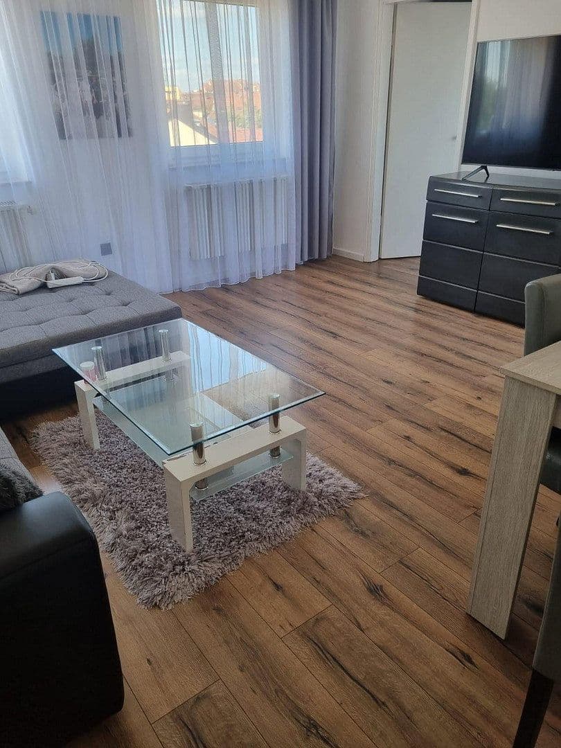 Prenájom bytu 3-izbový 67 m², Bauverein str 23, Nürnberg, Bavorsko Prenájom bytu 3-izbový 67 m², Bauverein str 23, Nürnberg, Bavorsko