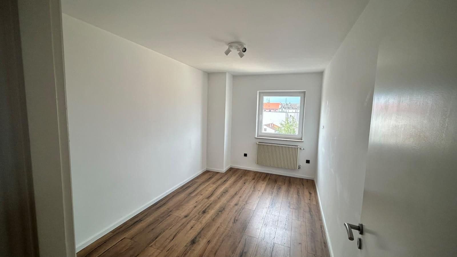 Prenájom bytu 3-izbový 67 m², Bauverein str 23, Nürnberg, Bavorsko Prenájom bytu 3-izbový 67 m², Bauverein str 23, Nürnberg, Bavorsko