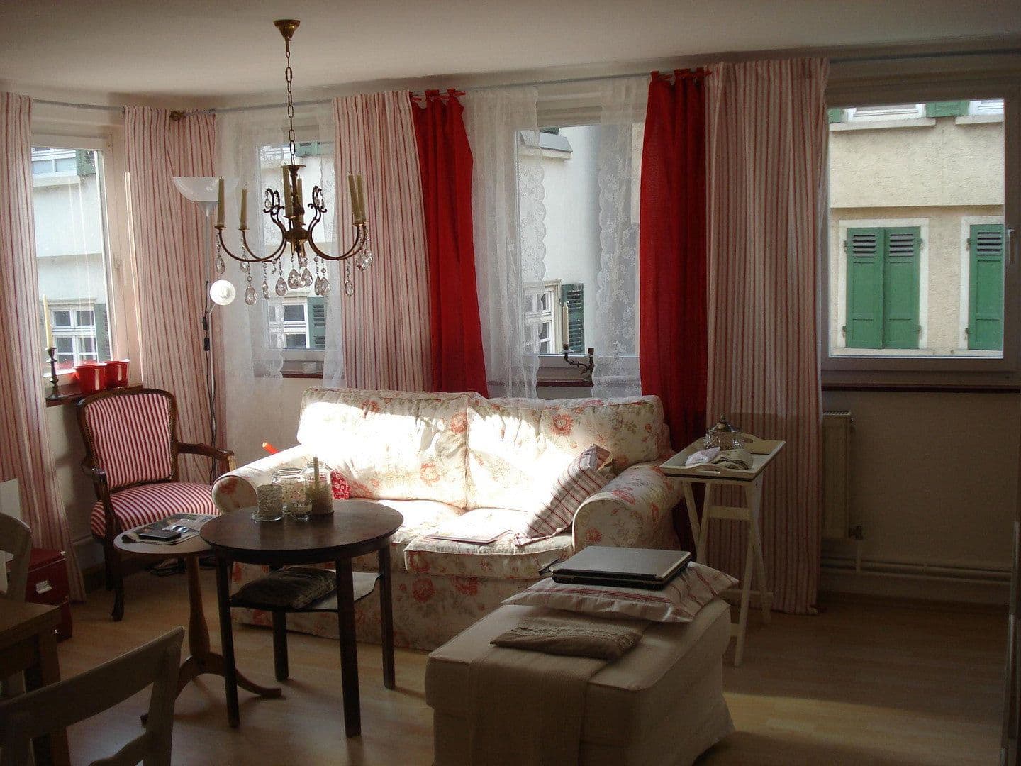 Prenájom bytu 3-izbový 77 m², Königstrasse 81, Rottenburg am Neckar, Bádensko-Wurttembersko Prenájom bytu 3-izbový 77 m², Königstrasse 81, Rottenburg am Neckar, Bádensko-Wurttembersko