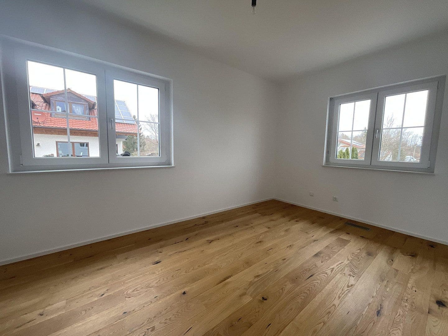 Predaj domu 165 m², pozemek 500 m², Brunnthal, Bavorsko Predaj domu 165 m², pozemek 500 m², Brunnthal, Bavorsko