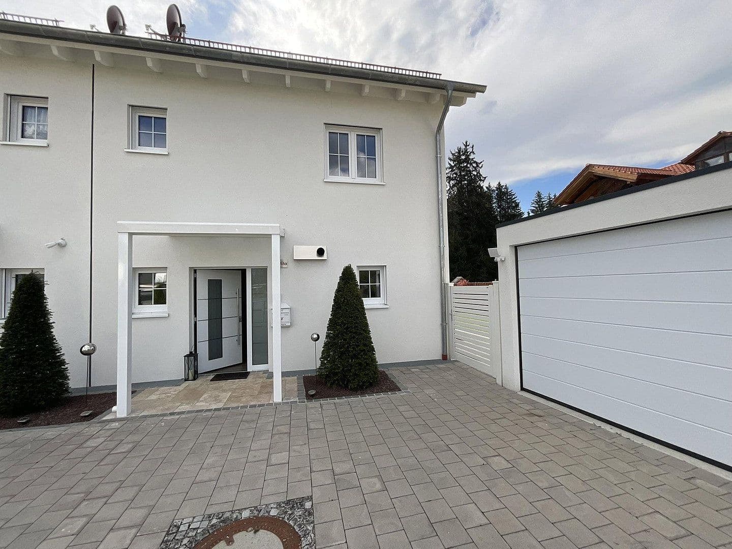 Predaj domu 165 m², pozemek 500 m², Brunnthal, Bavorsko Predaj domu 165 m², pozemek 500 m², Brunnthal, Bavorsko
