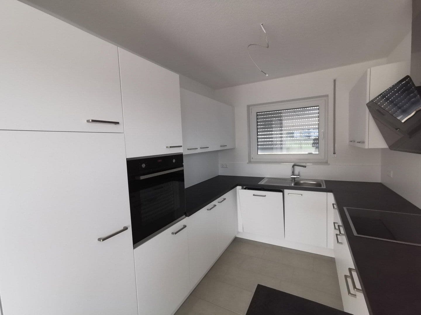 Prenájom domu 146 m², pozemek 266 m², Ellwangen (Jagst), Bádensko-Wurttembersko Prenájom domu 146 m², pozemek 266 m², Ellwangen (Jagst), Bádensko-Wurttembersko