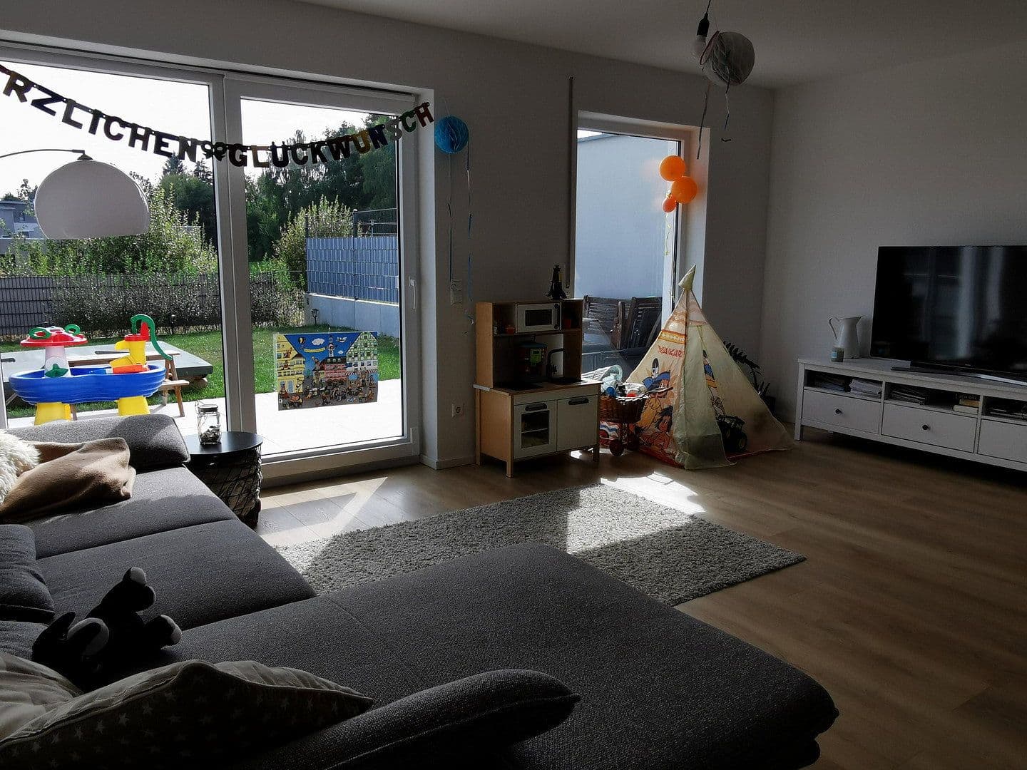 Prenájom domu 146 m², pozemek 266 m², Ellwangen (Jagst), Bádensko-Wurttembersko Prenájom domu 146 m², pozemek 266 m², Ellwangen (Jagst), Bádensko-Wurttembersko