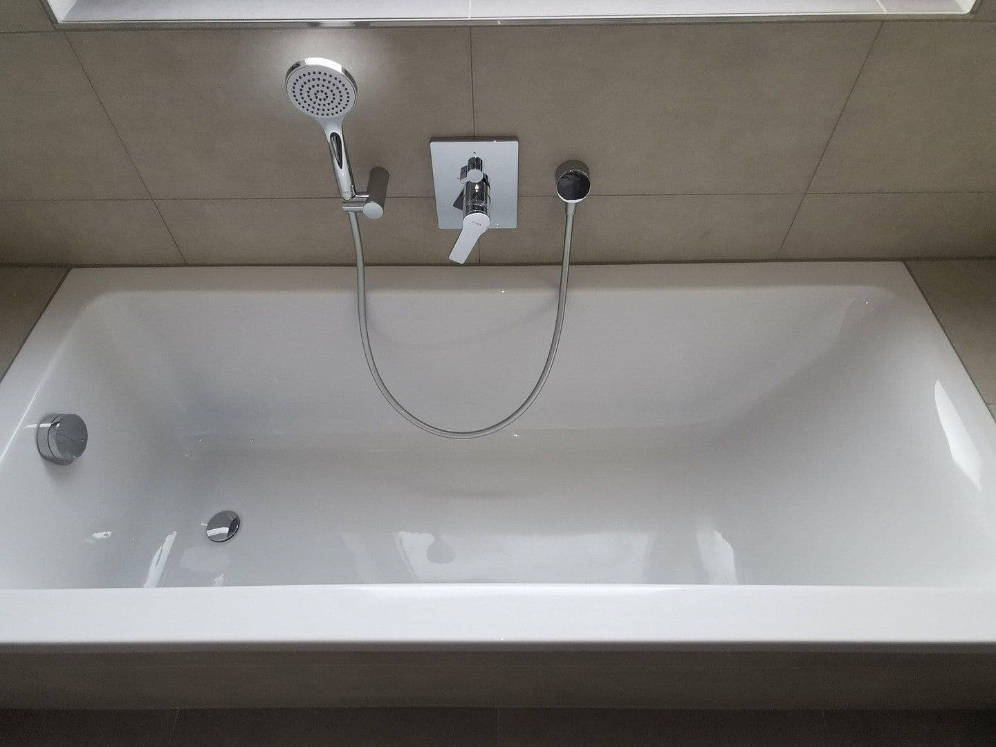 Prenájom domu 146 m², pozemek 266 m², Ellwangen (Jagst), Bádensko-Wurttembersko Prenájom domu 146 m², pozemek 266 m², Ellwangen (Jagst), Bádensko-Wurttembersko