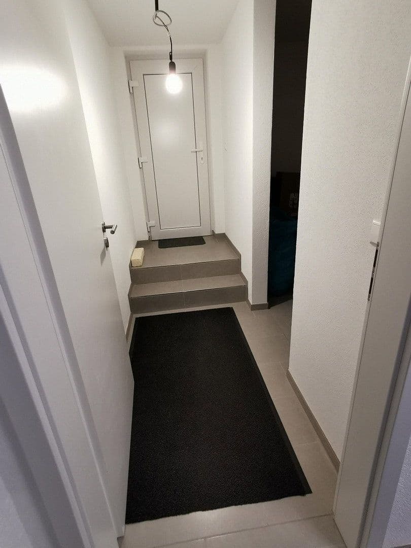Prenájom domu 146 m², pozemek 266 m², Ellwangen (Jagst), Bádensko-Wurttembersko Prenájom domu 146 m², pozemek 266 m², Ellwangen (Jagst), Bádensko-Wurttembersko