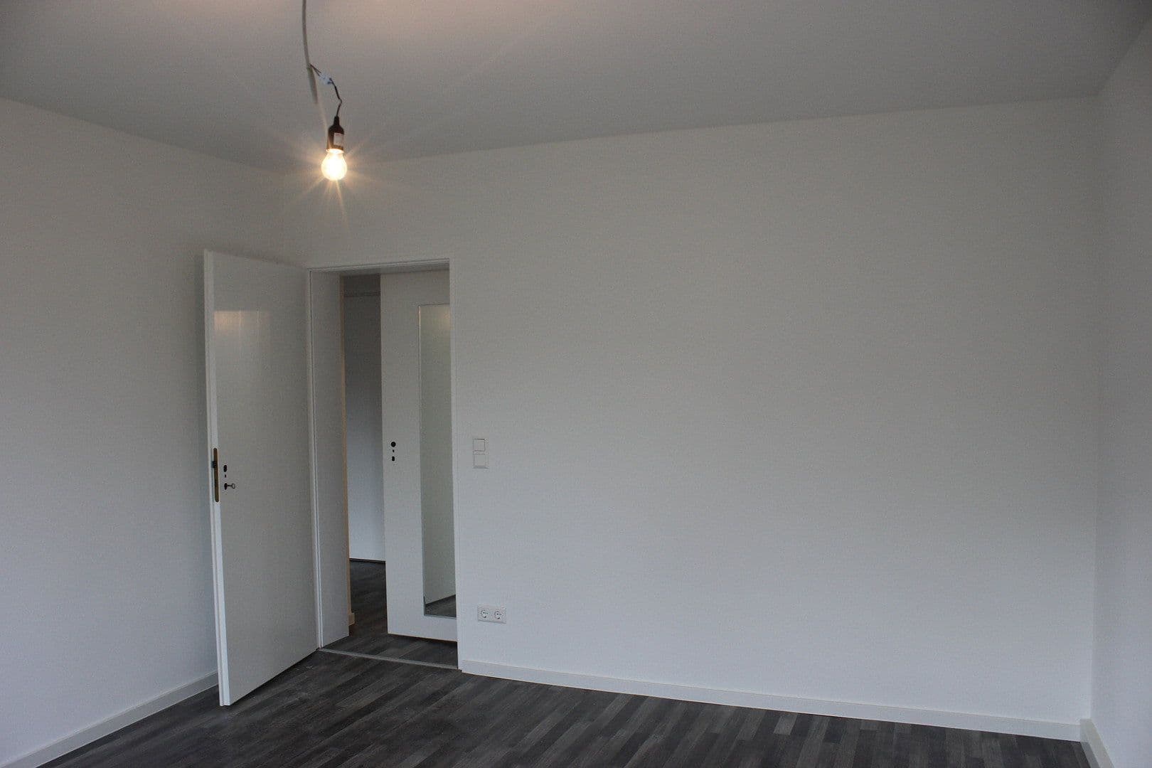 Prenájom bytu 2-izbový 70 m², Graneggweg 8, Waldstetten, Bádensko-Wurttembersko Prenájom bytu 2-izbový 70 m², Graneggweg 8, Waldstetten, Bádensko-Wurttembersko