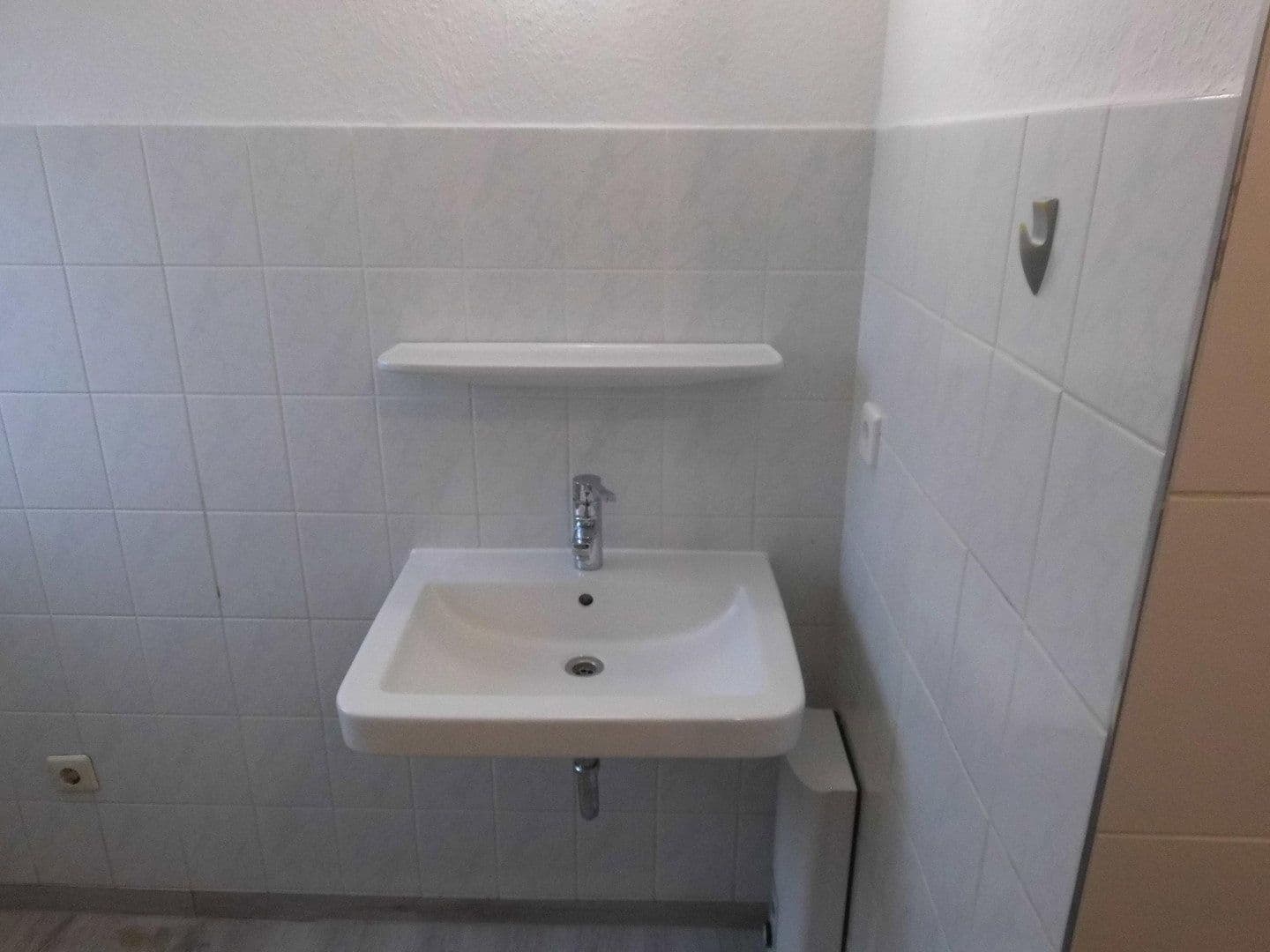 Prenájom bytu 2-izbový 45 m², Stuttgart, Bádensko-Wurttembersko Prenájom bytu 2-izbový 45 m², Stuttgart, Bádensko-Wurttembersko
