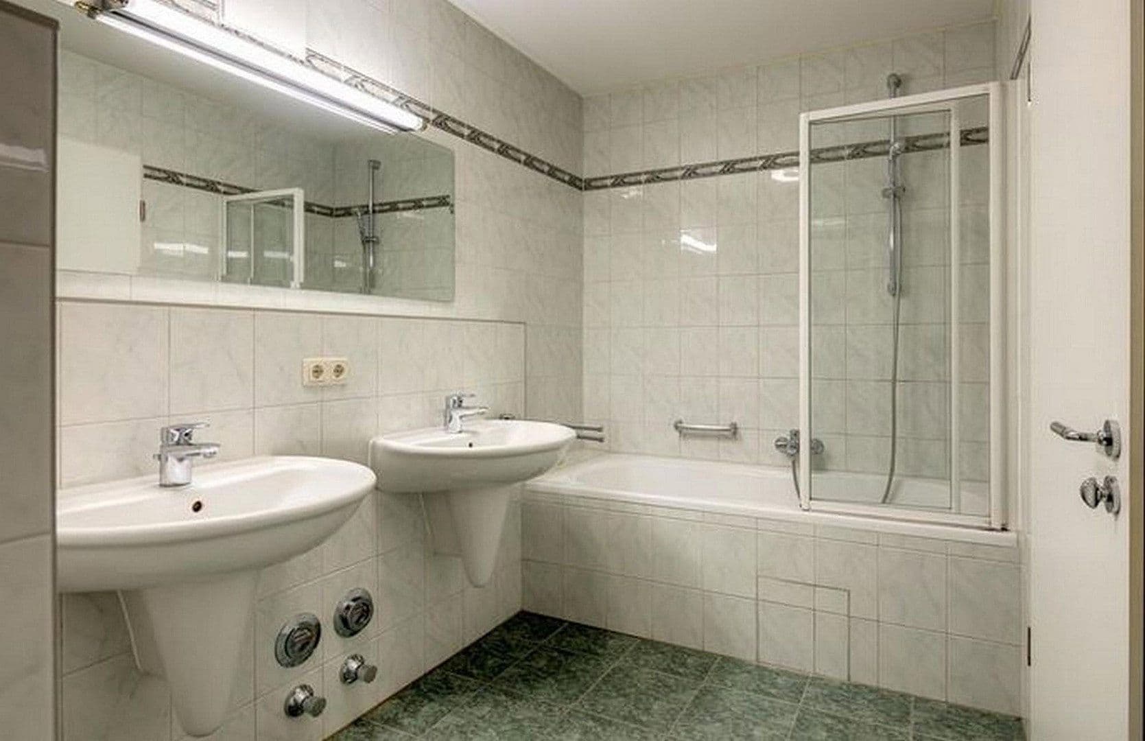 Prenájom bytu 2-izbový 66 m², Dorotheenstraße 41, Berlin, Berlín Prenájom bytu 2-izbový 66 m², Dorotheenstraße 41, Berlin, Berlín