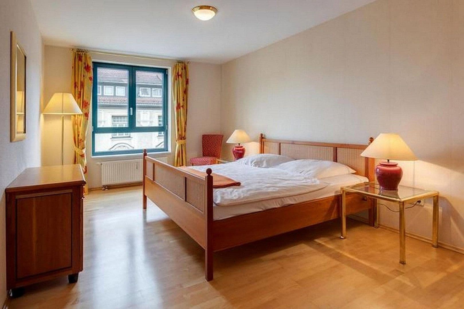 Prenájom bytu 2-izbový 66 m², Dorotheenstraße 41, Berlin, Berlín Prenájom bytu 2-izbový 66 m², Dorotheenstraße 41, Berlin, Berlín