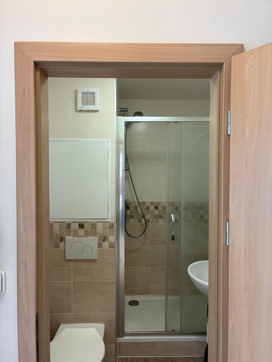 Prenájom bytu 1-izbový 39 m², Gerská, Plzeň, Plzeňský kraj Prenájom bytu 1-izbový 39 m², Gerská, Plzeň, Plzeňský kraj