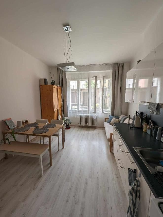 Predaj bytu 2-izbový 44 m², Veletržní, Praha, Praha Predaj bytu 2-izbový 44 m², Veletržní, Praha, Praha