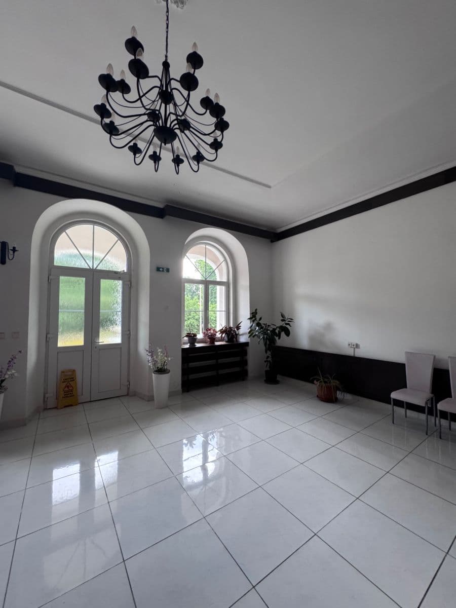 Prenájom bytu 2-izbový 33 m², Vrchlického, Teplice, Ústecký kraj Prenájom bytu 2-izbový 33 m², Vrchlického, Teplice, Ústecký kraj