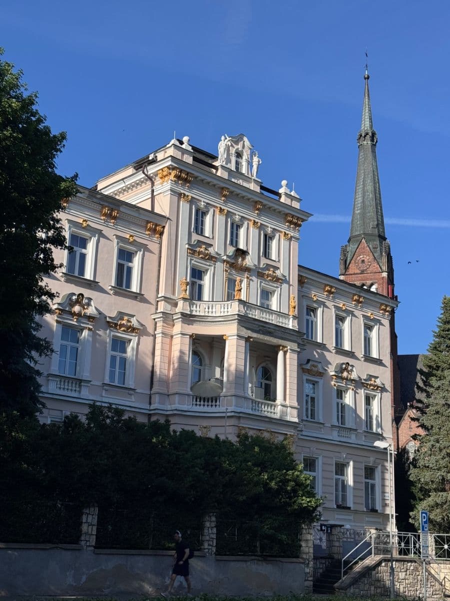 Prenájom bytu 2-izbový 33 m², Vrchlického, Teplice, Ústecký kraj Prenájom bytu 2-izbový 33 m², Vrchlického, Teplice, Ústecký kraj