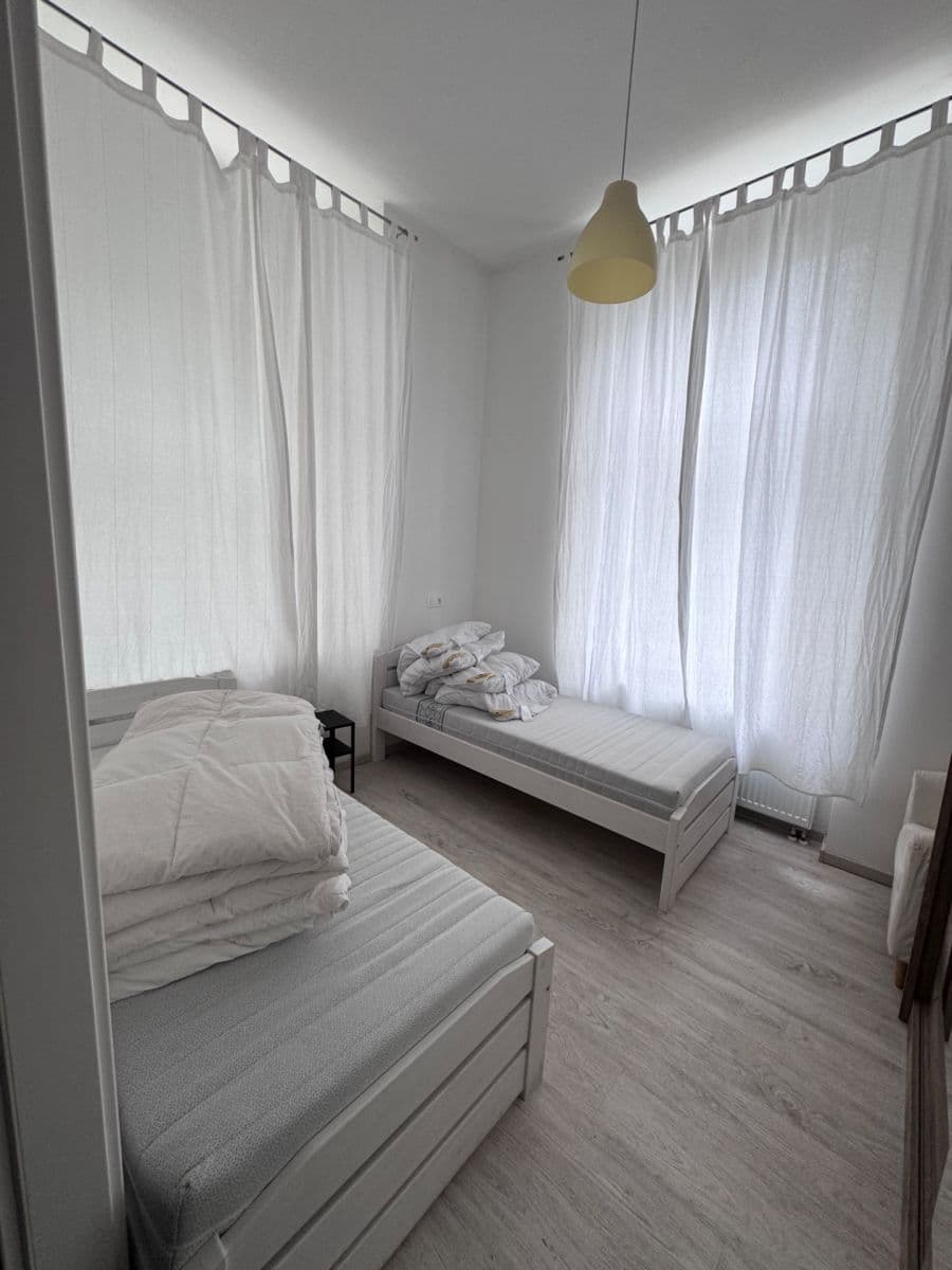 Prenájom bytu 2-izbový 33 m², Vrchlického, Teplice, Ústecký kraj Prenájom bytu 2-izbový 33 m², Vrchlického, Teplice, Ústecký kraj