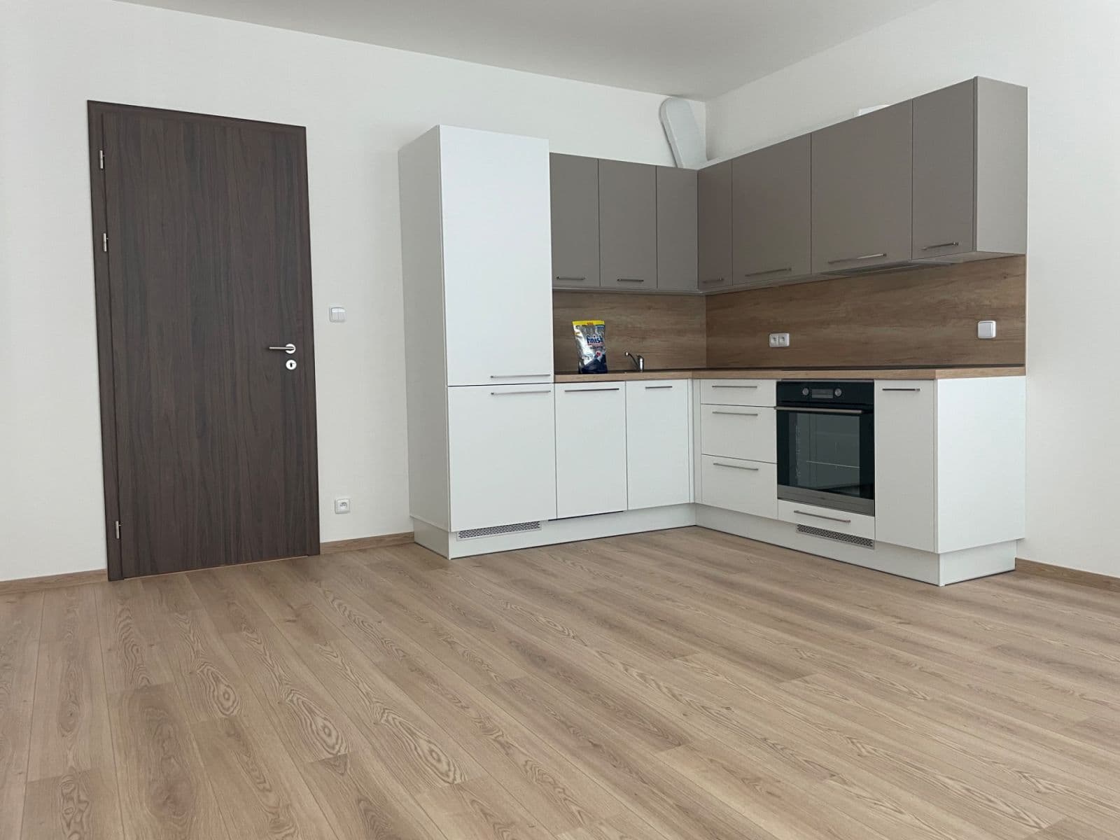 Prenájom bytu 2-izbový 52 m², Ondrákové, Praha, Praha Prenájom bytu 2-izbový 52 m², Ondrákové, Praha, Praha