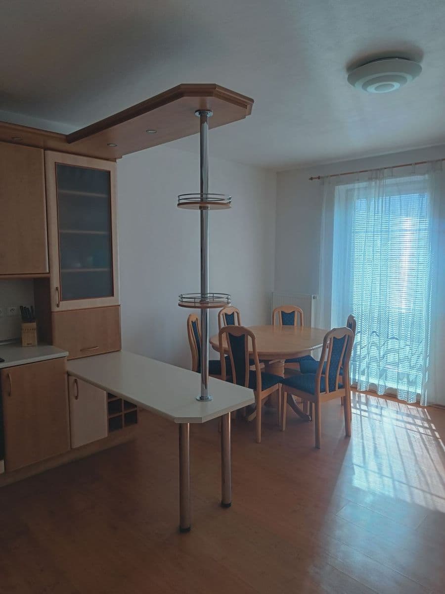 Prenájom bytu 3-izbový 73 m², Radyňská, Plzeň, Plzeňský kraj Prenájom bytu 3-izbový 73 m², Radyňská, Plzeň, Plzeňský kraj