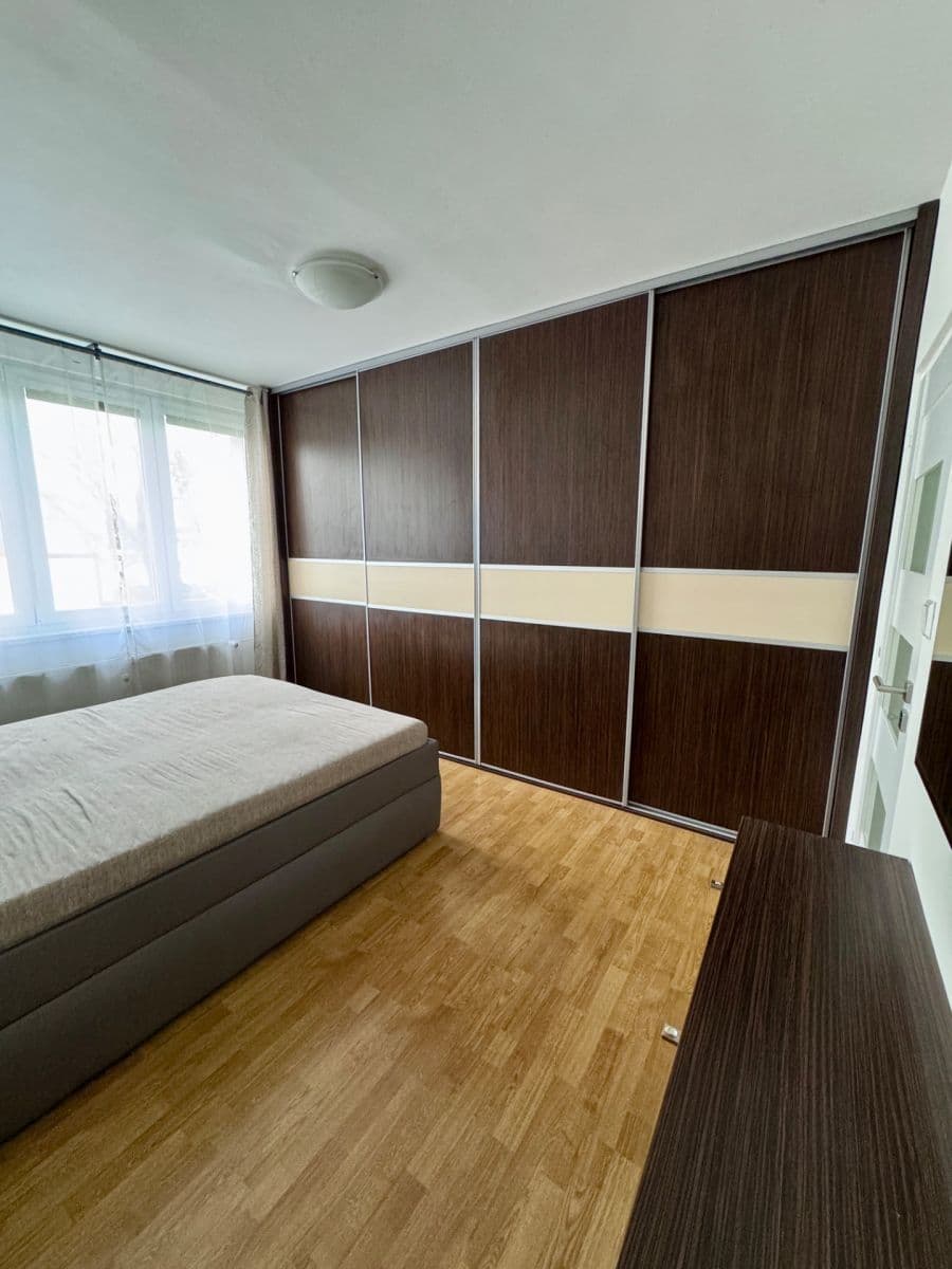Predaj bytu 3-izbový 66 m², Pod Hůrkou, Klatovy, Plzeňský kraj Predaj bytu 3-izbový 66 m², Pod Hůrkou, Klatovy, Plzeňský kraj