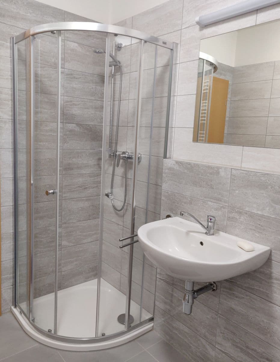 Prenájom bytu 1-izbový 32 m², Zahrádky, Uherské Hradiště, Zlínský kraj Prenájom bytu 1-izbový 32 m², Zahrádky, Uherské Hradiště, Zlínský kraj