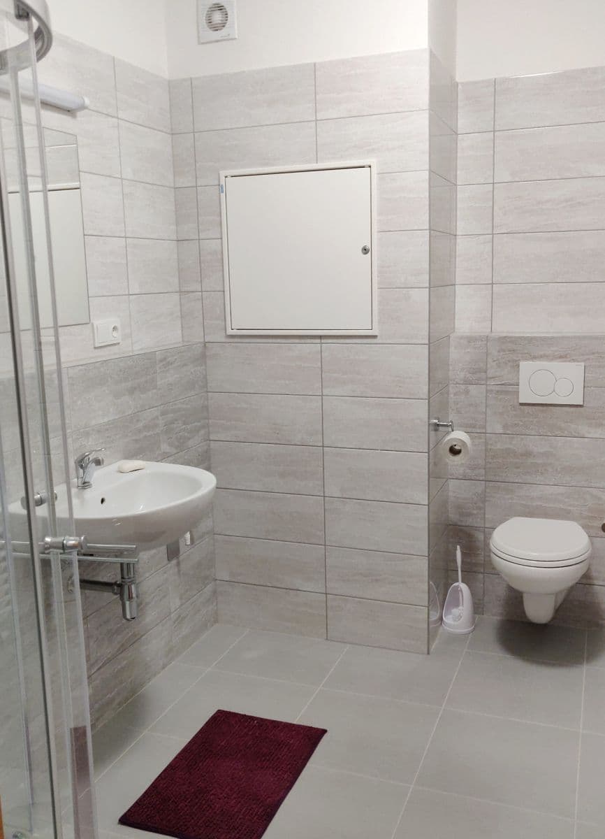 Prenájom bytu 1-izbový 32 m², Zahrádky, Uherské Hradiště, Zlínský kraj Prenájom bytu 1-izbový 32 m², Zahrádky, Uherské Hradiště, Zlínský kraj