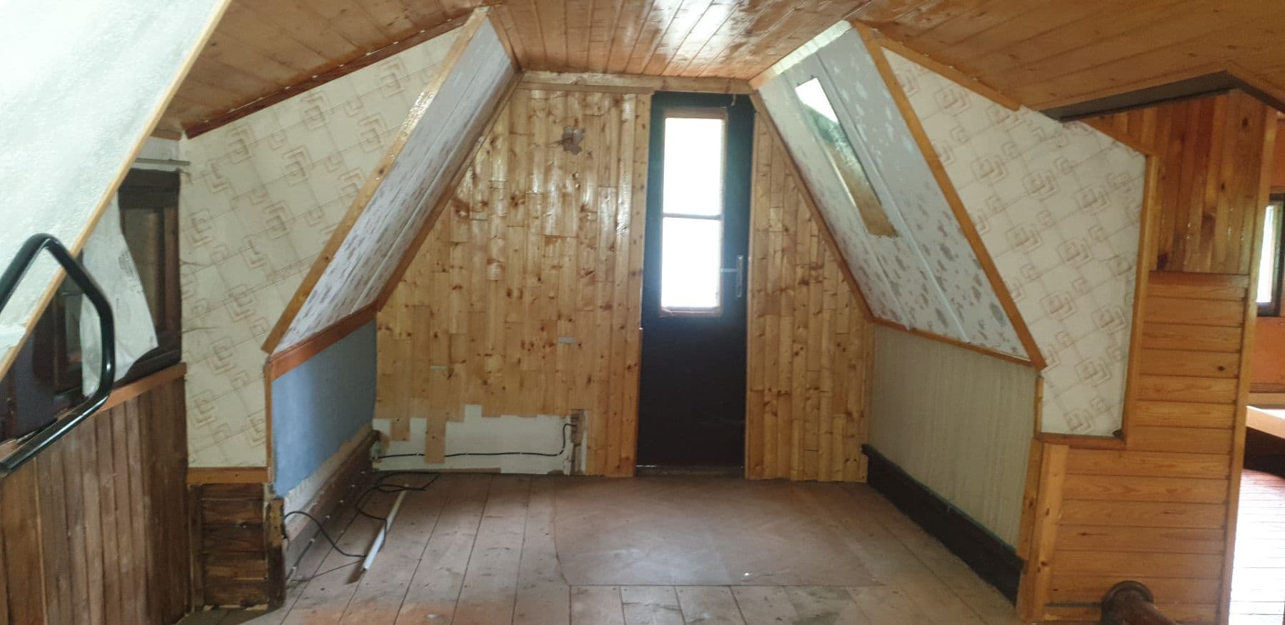 Predaj rekreačného objektu 70 m², pozemek 446 m², Čisovice, Středočeský kraj Predaj rekreačného objektu 70 m², pozemek 446 m², Čisovice, Středočeský kraj
