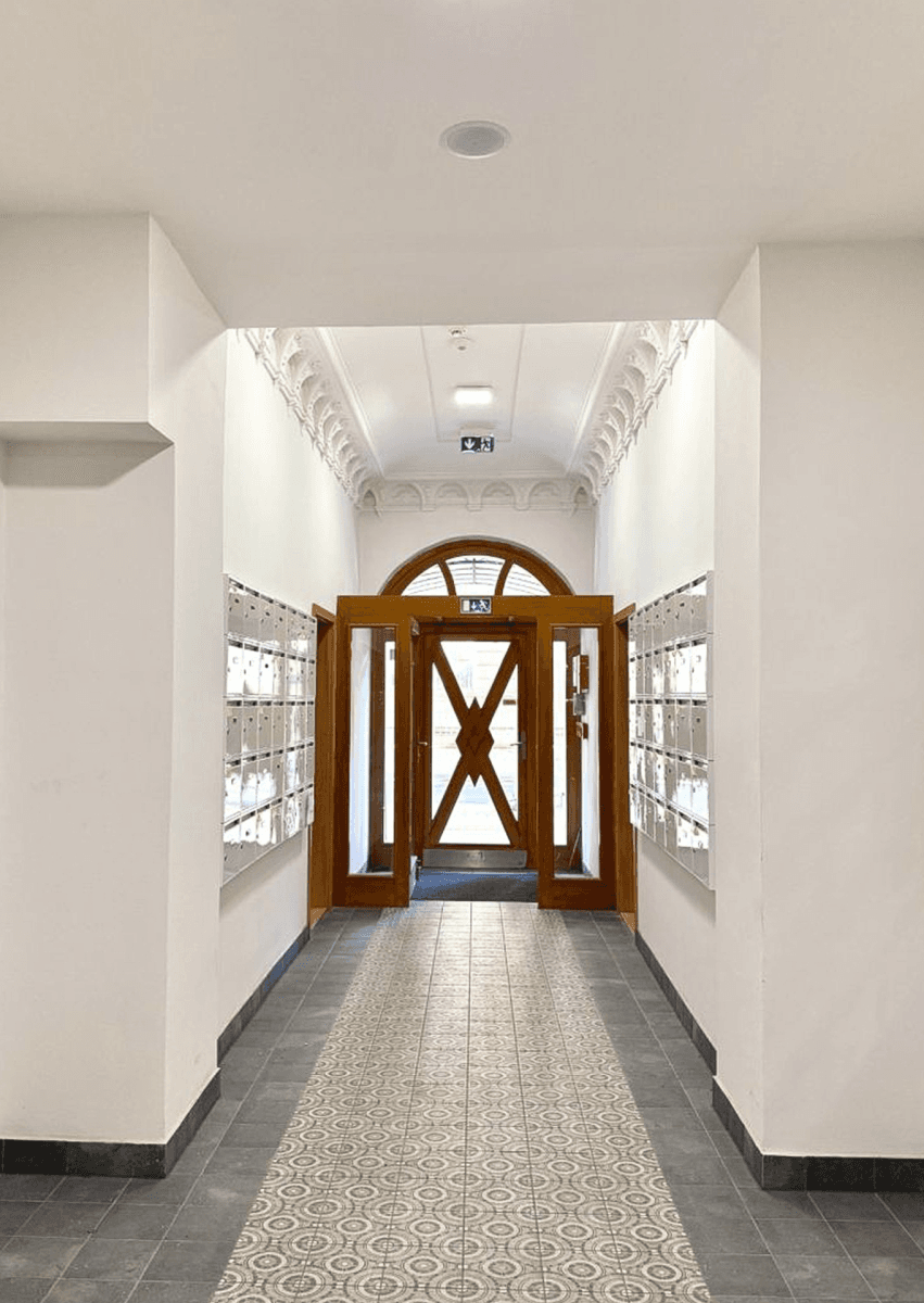 Prenájom bytu 1-izbový 41 m², Sokolská, Praha, Praha Prenájom bytu 1-izbový 41 m², Sokolská, Praha, Praha
