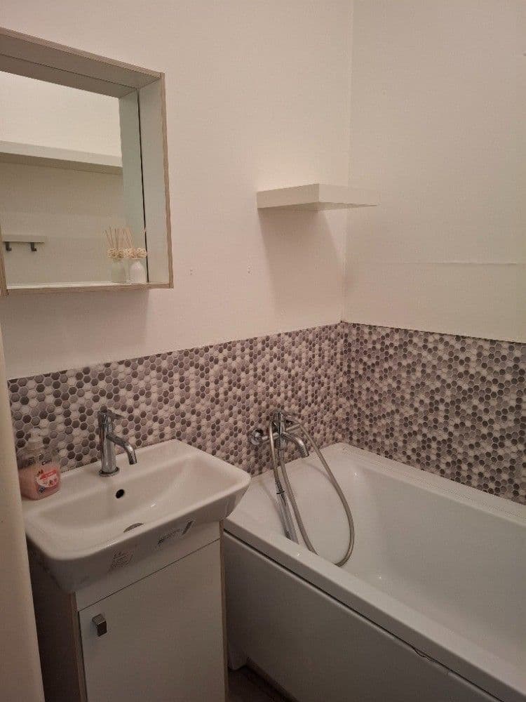 Prenájom bytu 2-izbový 51 m², Horova, Tišnov, Jihomoravský kraj Prenájom bytu 2-izbový 51 m², Horova, Tišnov, Jihomoravský kraj