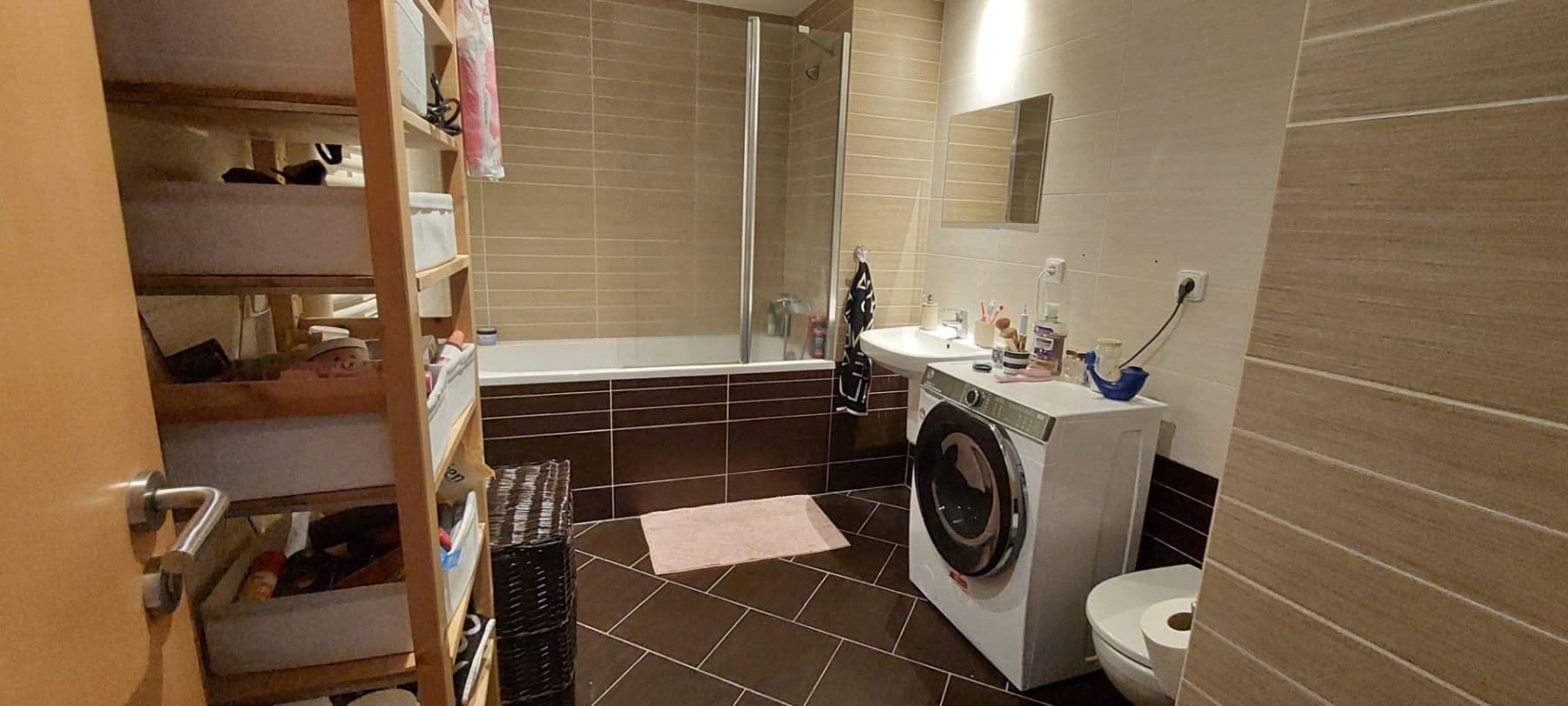 Prenájom bytu 2-izbový 62 m², V Háji, Praha, Praha Prenájom bytu 2-izbový 62 m², V Háji, Praha, Praha