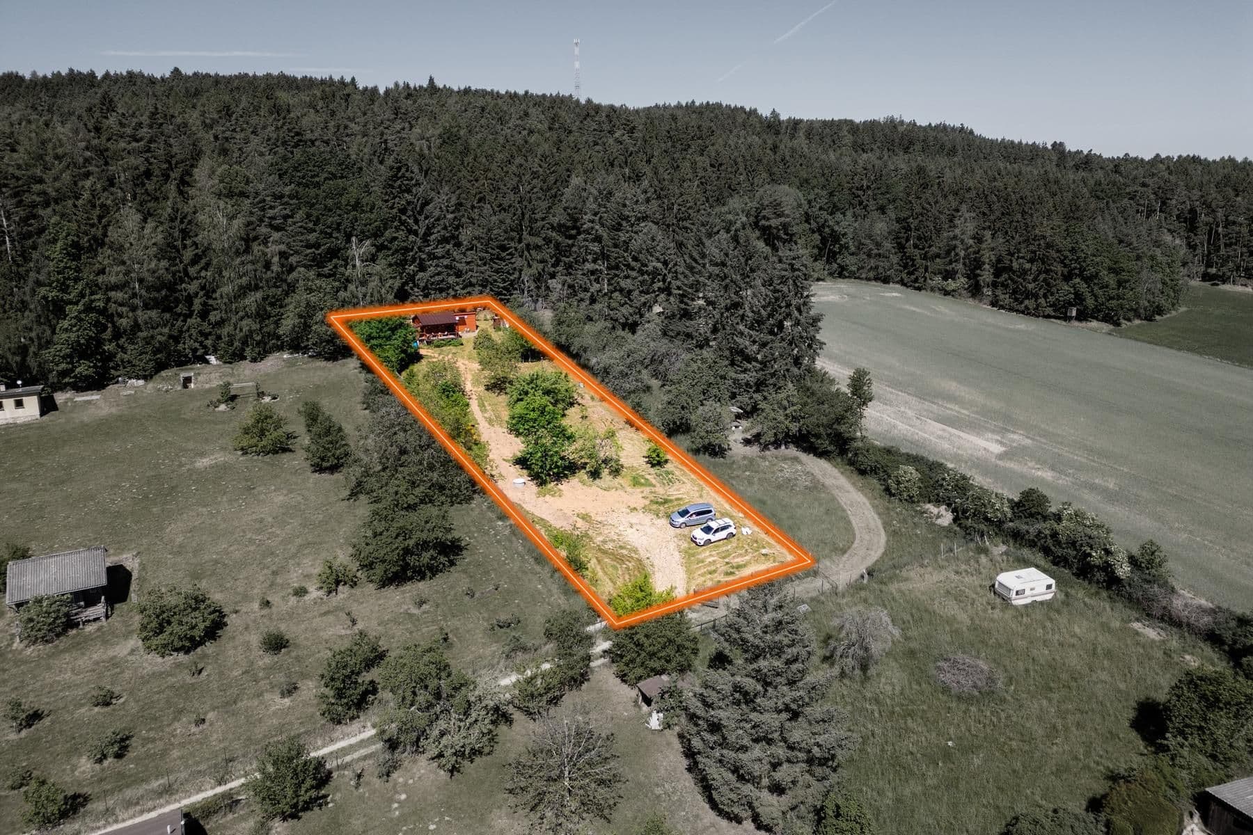 Predaj rekreačného objektu 50 m², pozemek 2.198 m², Strunkovice nad Blanicí, Jihočeský kraj Predaj rekreačného objektu 50 m², pozemek 2.198 m², Strunkovice nad Blanicí, Jihočeský kraj