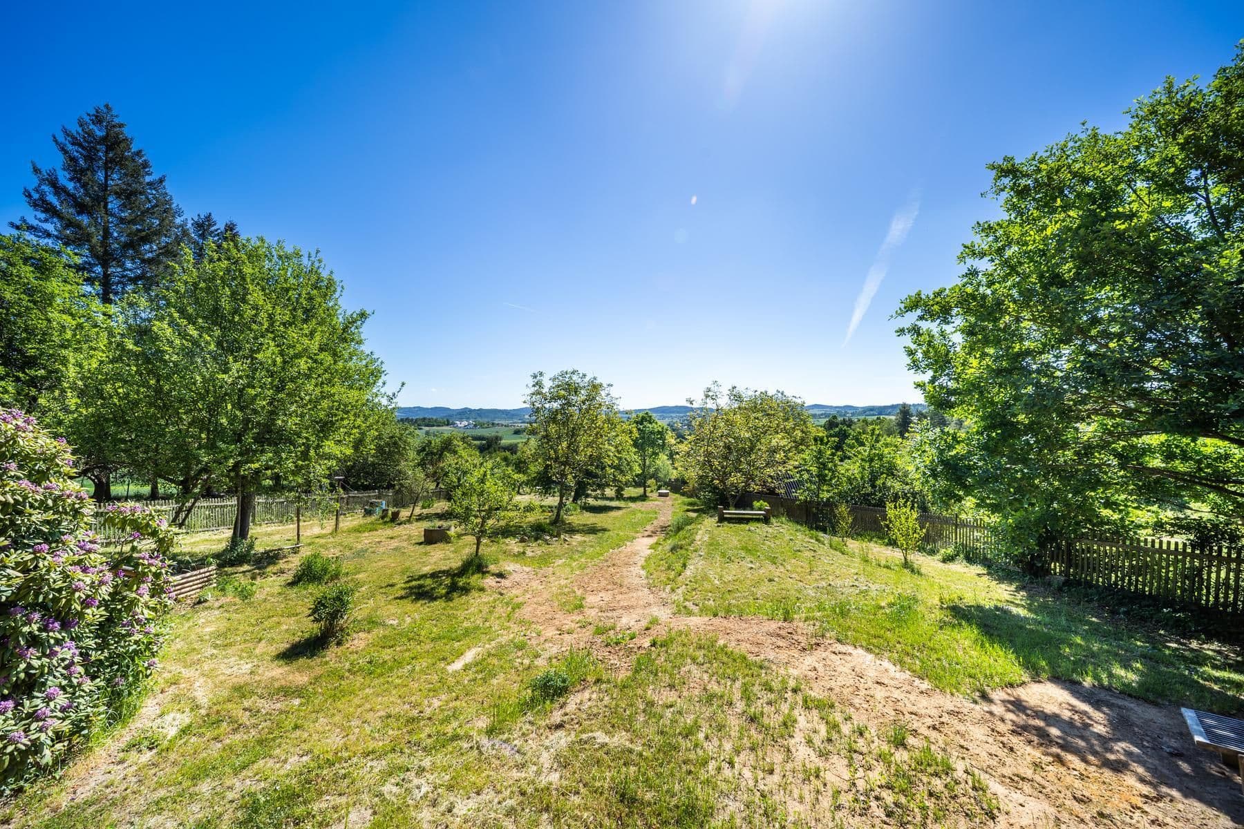 Predaj rekreačného objektu 50 m², pozemek 2.198 m², Strunkovice nad Blanicí, Jihočeský kraj Predaj rekreačného objektu 50 m², pozemek 2.198 m², Strunkovice nad Blanicí, Jihočeský kraj