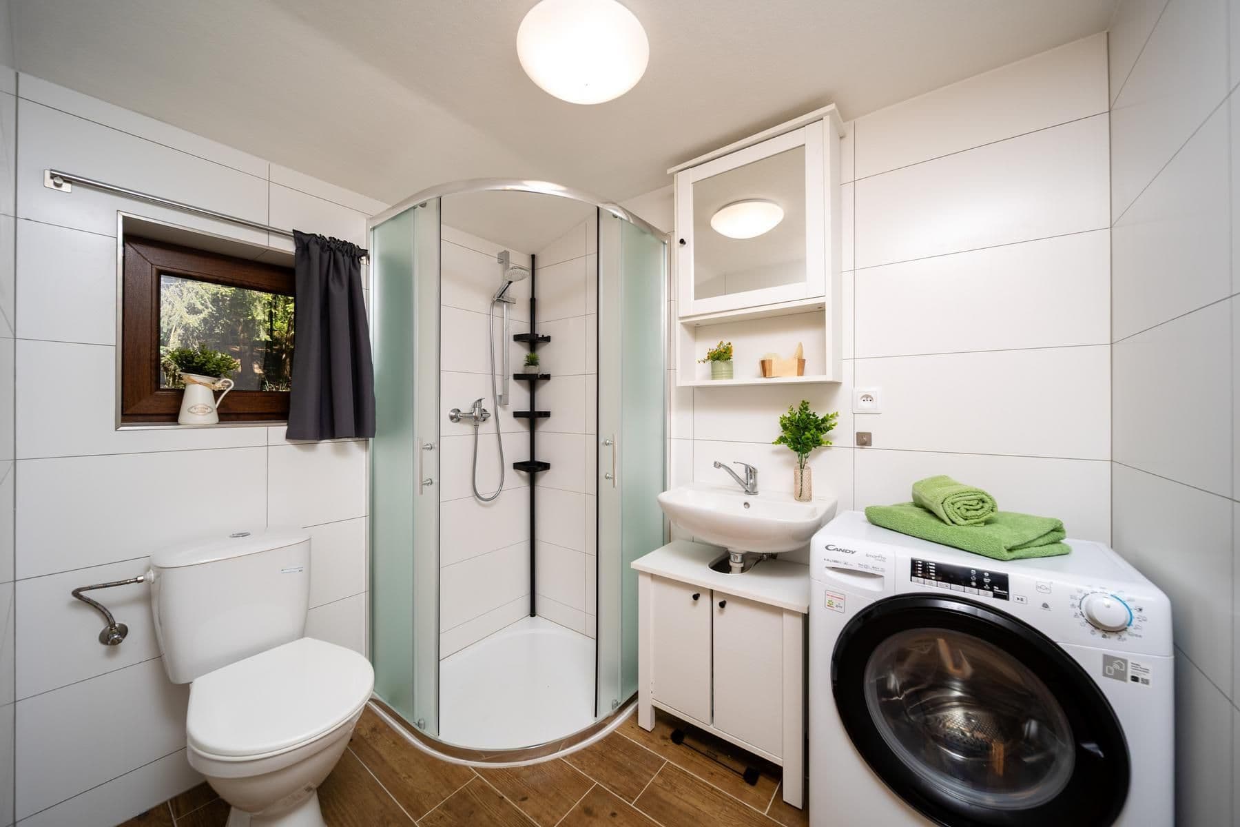 Predaj rekreačného objektu 50 m², pozemek 2.198 m², Strunkovice nad Blanicí, Jihočeský kraj Predaj rekreačného objektu 50 m², pozemek 2.198 m², Strunkovice nad Blanicí, Jihočeský kraj