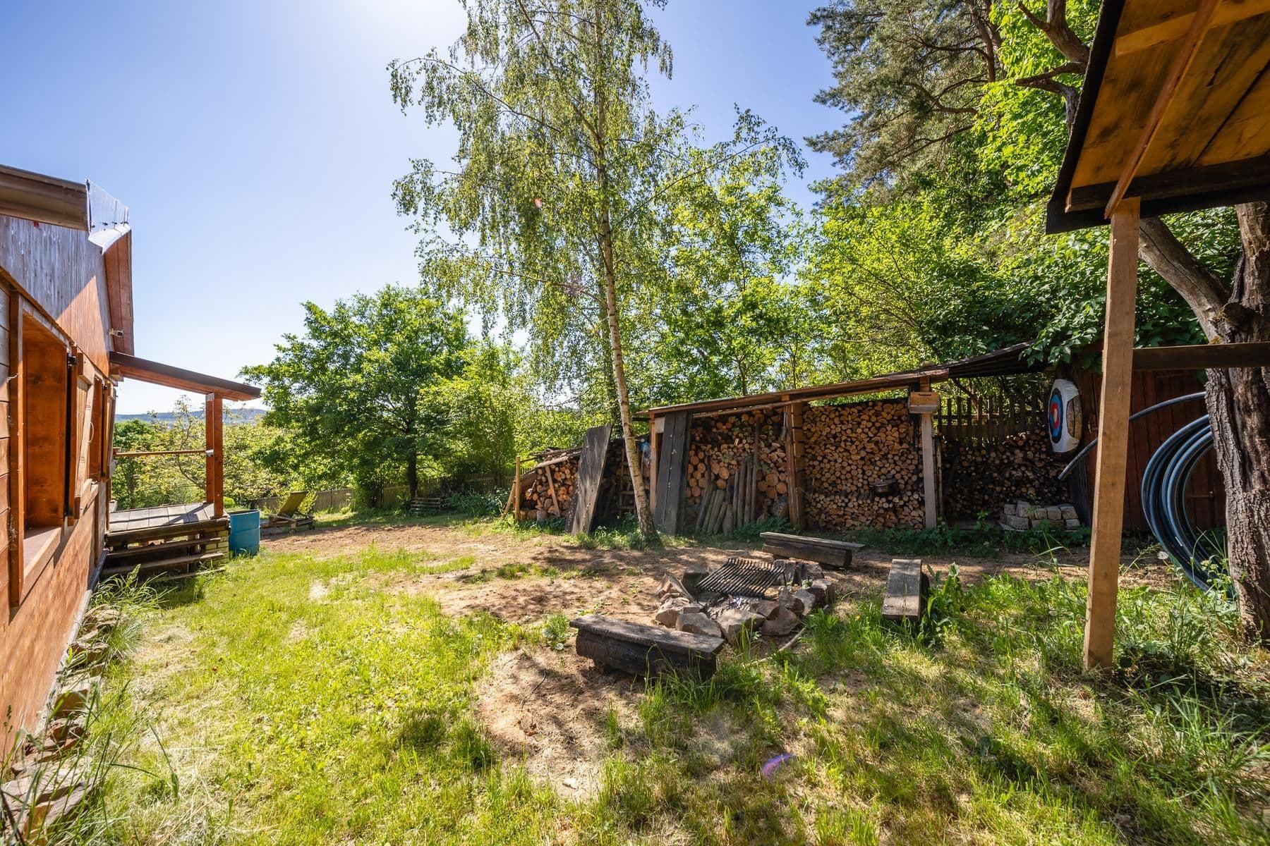 Predaj rekreačného objektu 50 m², pozemek 2.198 m², Strunkovice nad Blanicí, Jihočeský kraj Predaj rekreačného objektu 50 m², pozemek 2.198 m², Strunkovice nad Blanicí, Jihočeský kraj