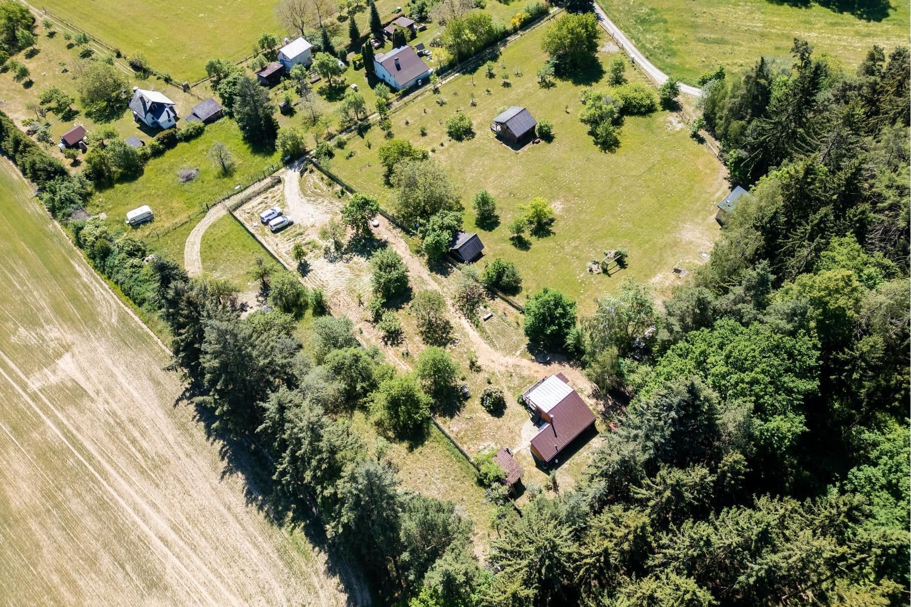 Predaj rekreačného objektu 50 m², pozemek 2.198 m², Strunkovice nad Blanicí, Jihočeský kraj Predaj rekreačného objektu 50 m², pozemek 2.198 m², Strunkovice nad Blanicí, Jihočeský kraj