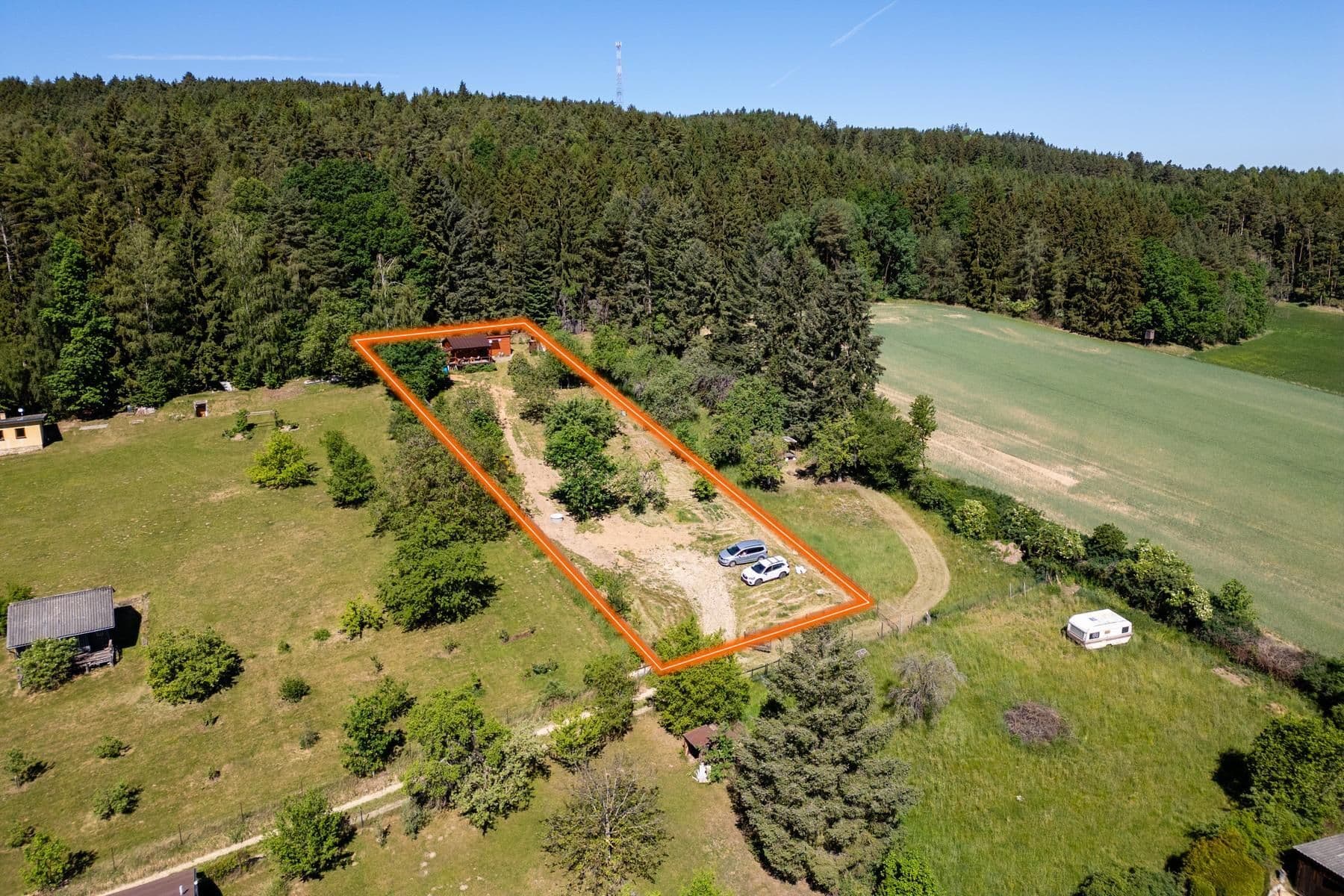 Predaj rekreačného objektu 50 m², pozemek 2.198 m², Strunkovice nad Blanicí, Jihočeský kraj Predaj rekreačného objektu 50 m², pozemek 2.198 m², Strunkovice nad Blanicí, Jihočeský kraj