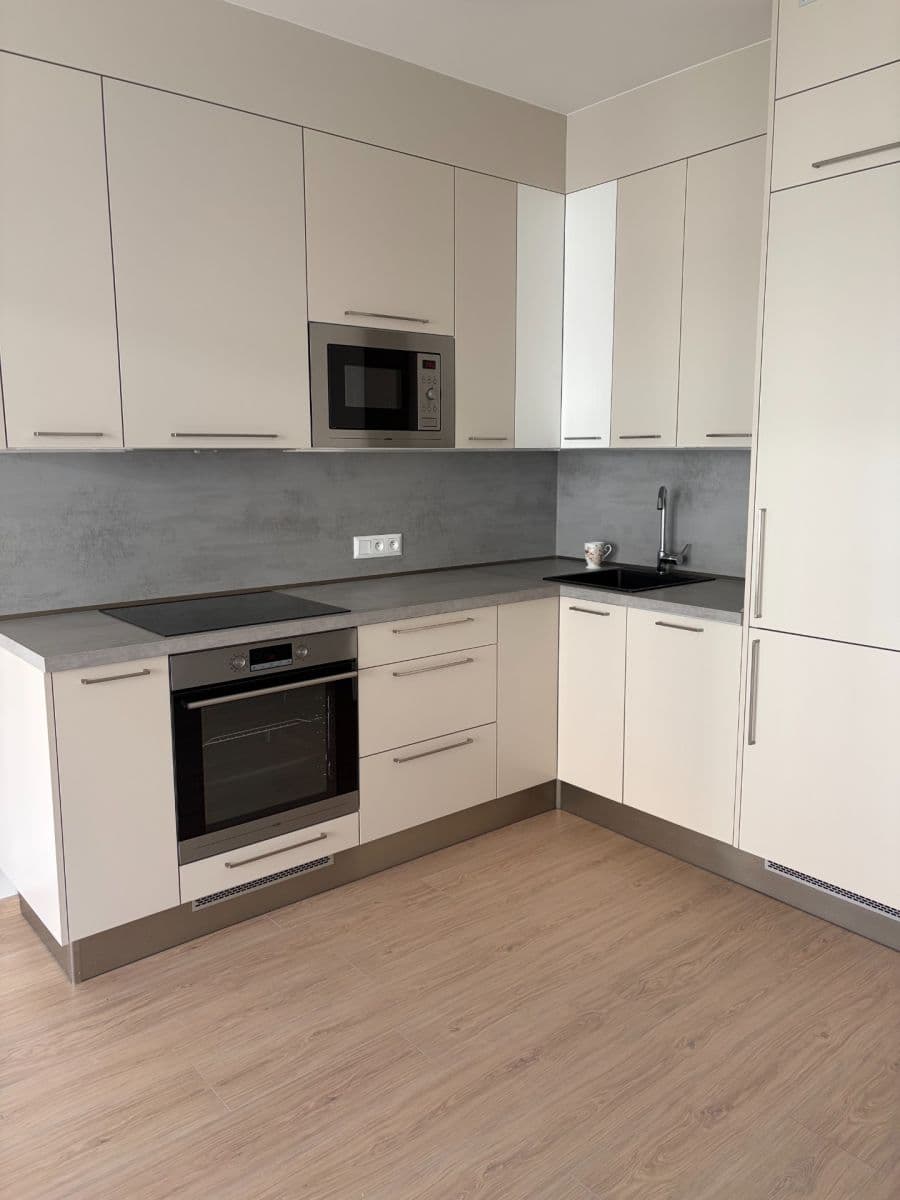 Prenájom bytu 2-izbový 43 m², Jáchymovská, Praha, Praha Prenájom bytu 2-izbový 43 m², Jáchymovská, Praha, Praha