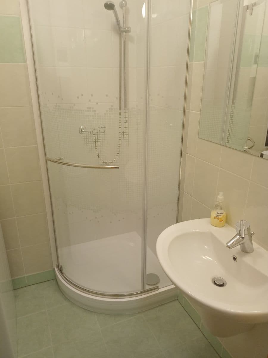 Prenájom bytu 1-izbový 35 m², Podveská, Brno, Jihomoravský kraj Prenájom bytu 1-izbový 35 m², Podveská, Brno, Jihomoravský kraj