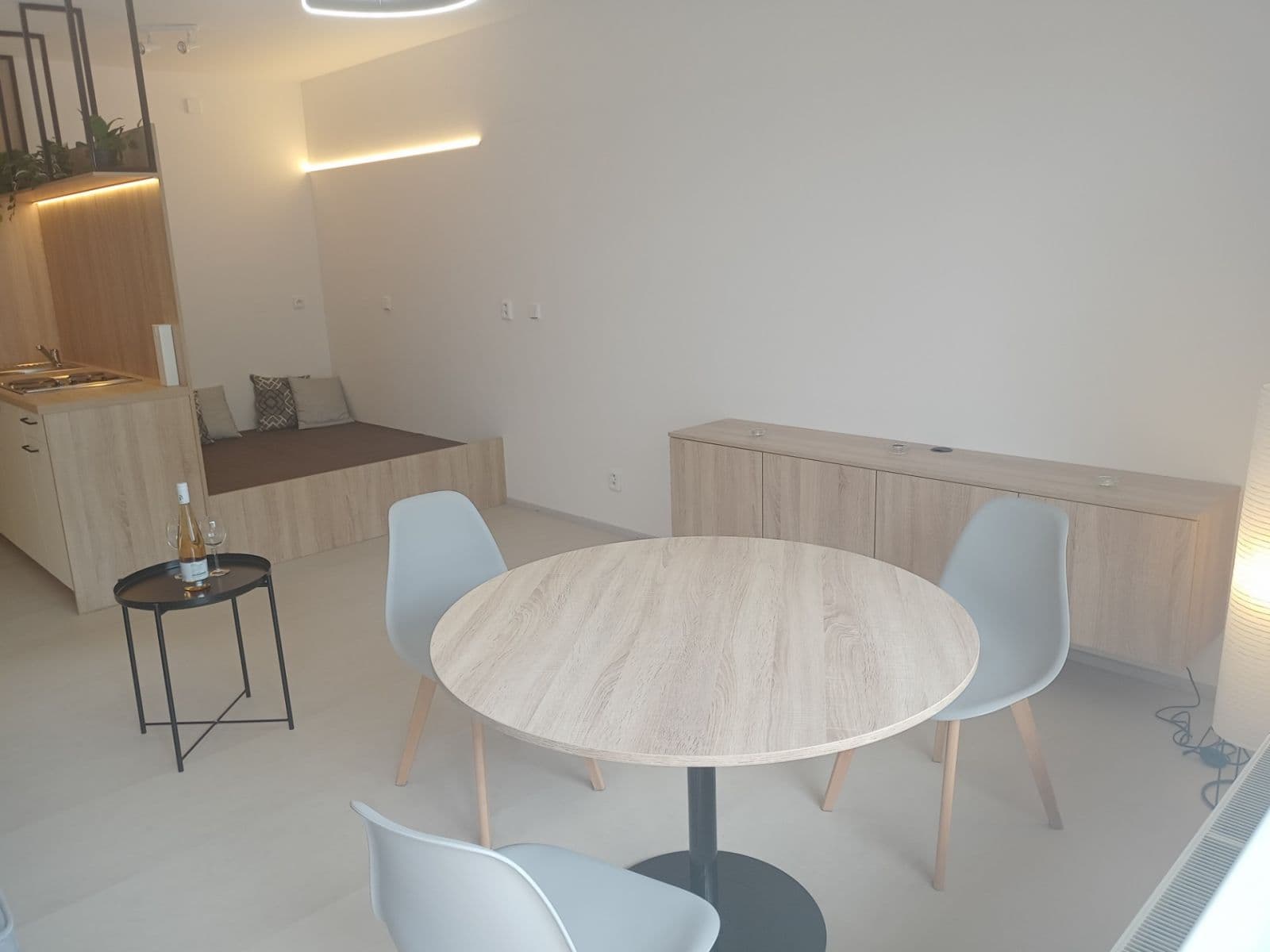 Prenájom bytu 1-izbový 35 m², Podveská, Brno, Jihomoravský kraj Prenájom bytu 1-izbový 35 m², Podveská, Brno, Jihomoravský kraj