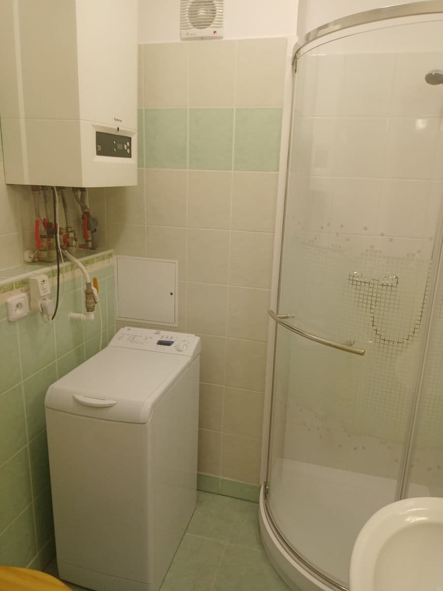 Prenájom bytu 1-izbový 35 m², Podveská, Brno, Jihomoravský kraj Prenájom bytu 1-izbový 35 m², Podveská, Brno, Jihomoravský kraj