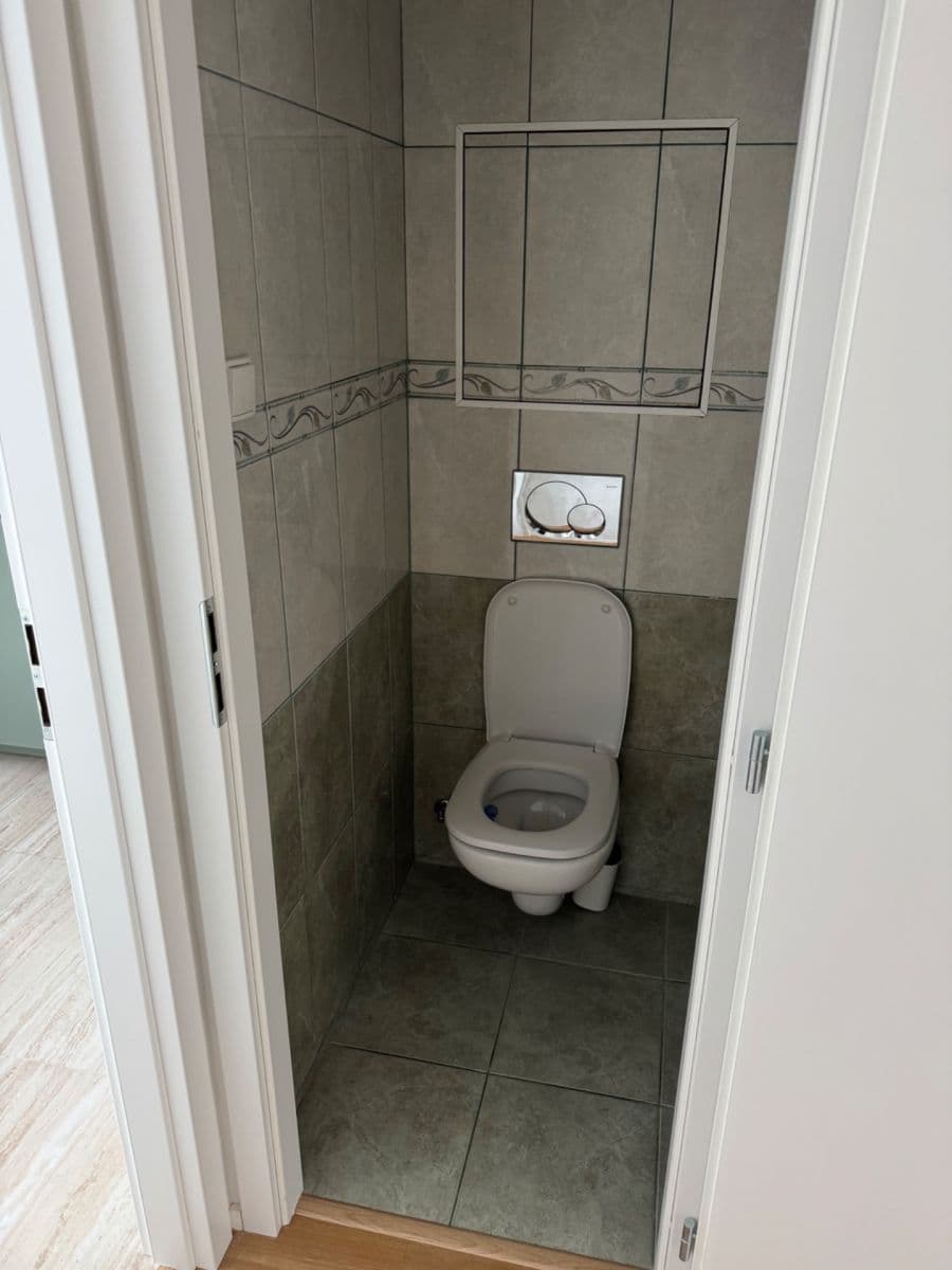 Prenájom bytu 3-izbový 62 m², Dreyerova, Praha, Praha Prenájom bytu 3-izbový 62 m², Dreyerova, Praha, Praha
