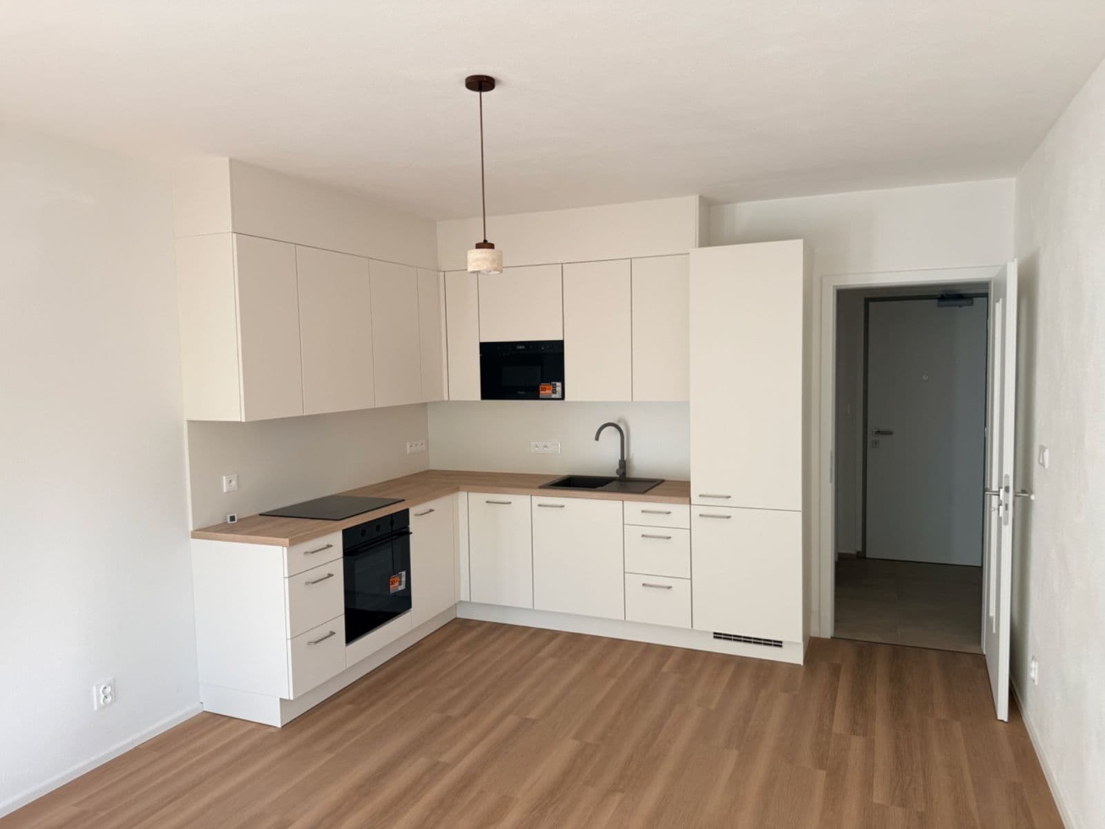 Prenájom bytu 2-izbový 66 m², Zahradní, Plzeň, Plzeňský kraj Prenájom bytu 2-izbový 66 m², Zahradní, Plzeň, Plzeňský kraj