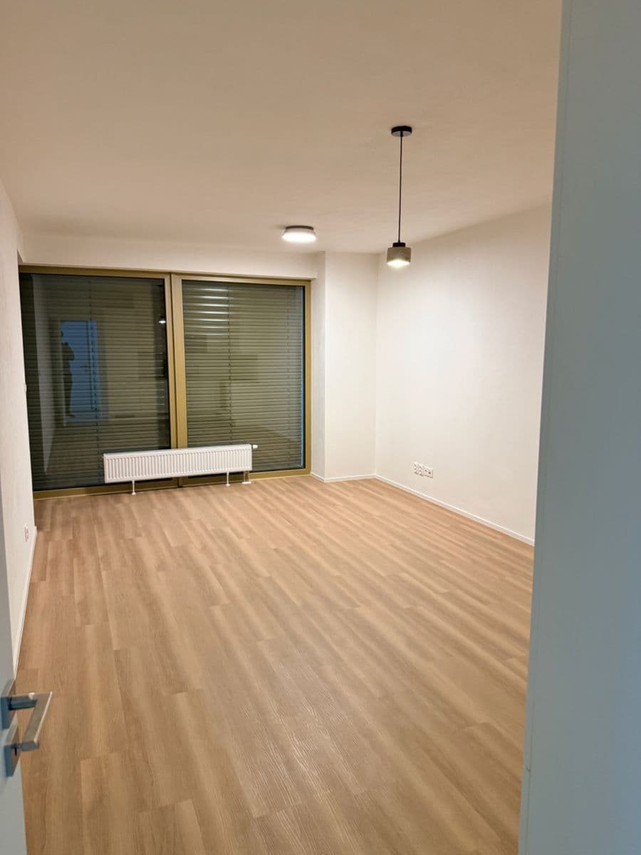 Prenájom bytu 2-izbový 66 m², Zahradní, Plzeň, Plzeňský kraj Prenájom bytu 2-izbový 66 m², Zahradní, Plzeň, Plzeňský kraj