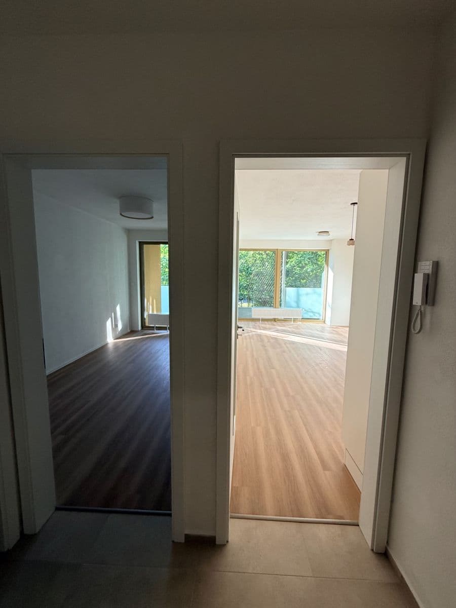 Prenájom bytu 2-izbový 66 m², Zahradní, Plzeň, Plzeňský kraj Prenájom bytu 2-izbový 66 m², Zahradní, Plzeň, Plzeňský kraj