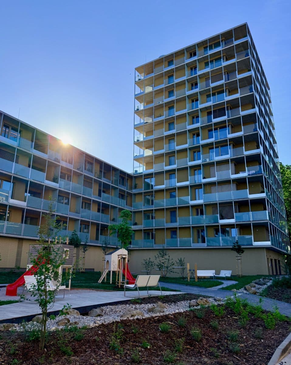 Prenájom bytu 2-izbový 66 m², Zahradní, Plzeň, Plzeňský kraj Prenájom bytu 2-izbový 66 m², Zahradní, Plzeň, Plzeňský kraj