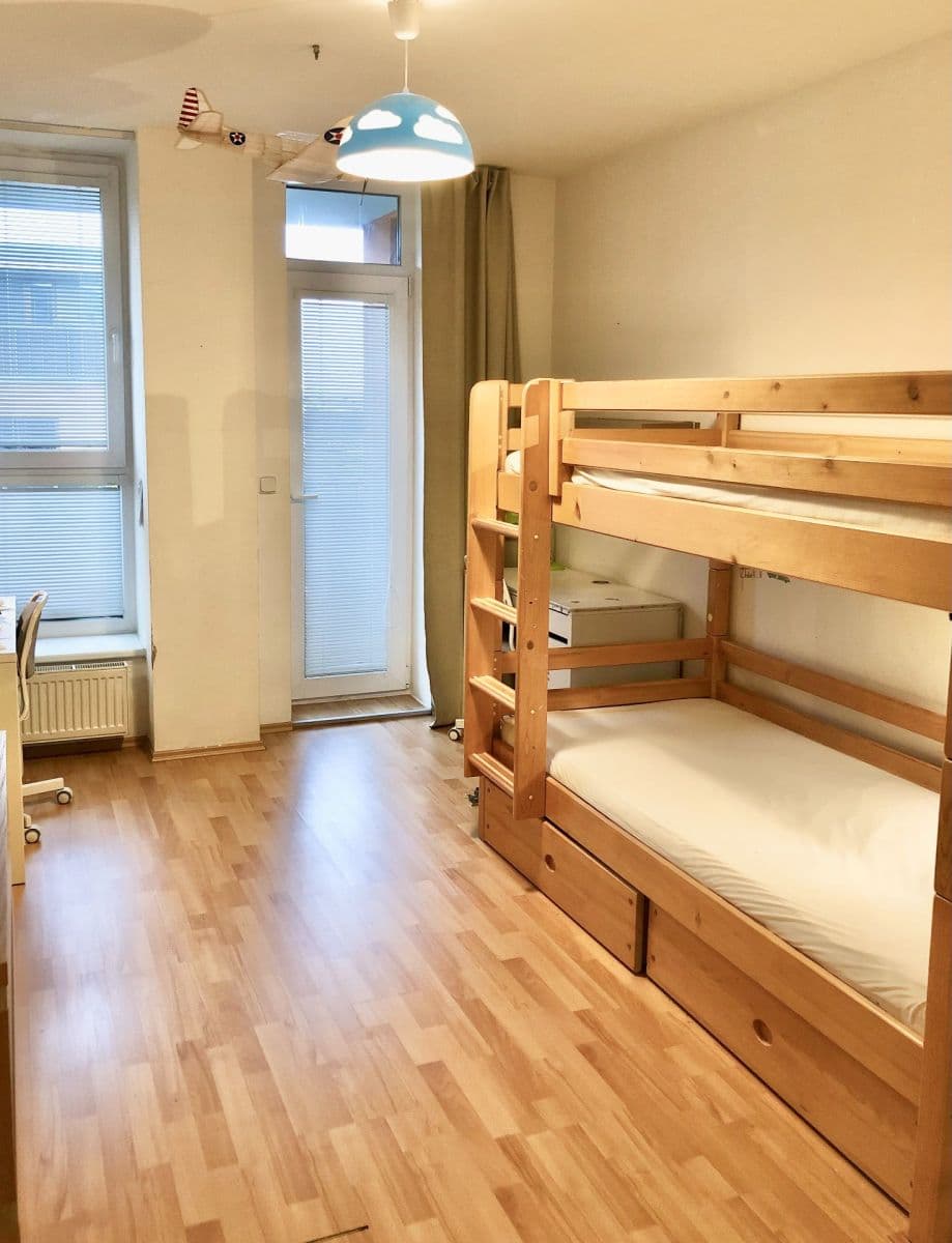 Prenájom bytu 3-izbový 80 m², Přemyslovská, Roztoky, Středočeský kraj Prenájom bytu 3-izbový 80 m², Přemyslovská, Roztoky, Středočeský kraj