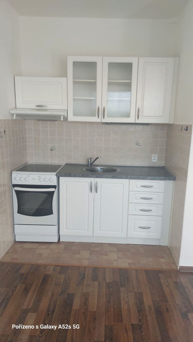 Predaj bytu 2-izbový 42 m², Máchova, Stráž pod Ralskem, Liberecký kraj Predaj bytu 2-izbový 42 m², Máchova, Stráž pod Ralskem, Liberecký kraj