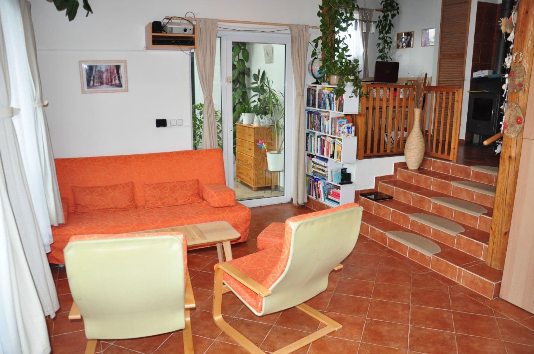 Predaj domu 181 m², pozemok 396 m², V Zahrádkách, Hradištko, Středočeský kraj Predaj domu 181 m², pozemok 396 m², V Zahrádkách, Hradištko, Středočeský kraj